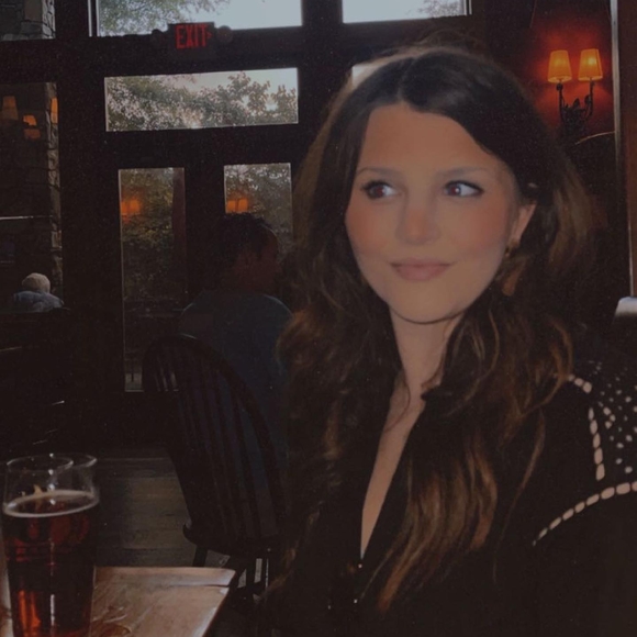 Meet your Posher, Cassidy - Picture 1 of 1